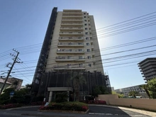 【神奈川県/茅ヶ崎市赤松町】セルテシティオ湘南辻堂 外観：大規模修繕中