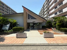 【神奈川県/平塚市菫平】パレ平塚すみれ平四番館 エントランス