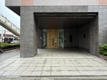 【神奈川県/平塚市八千代町】プリムローズ平塚 エントランス