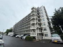 【神奈川県/平塚市菫平】パレ平塚すみれ平参番館 外観