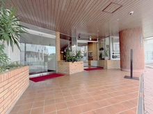 【神奈川県/藤沢市白旗】ドミル藤沢 C棟 アプローチ