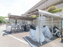 【神奈川県/鎌倉市七里ガ浜東】鎌倉七里ガ浜パーク・ホームズ 駐輪場・バイク置場