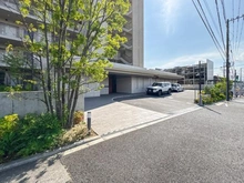 【神奈川県/藤沢市藤が岡】ヴェレーナシティ藤沢 アプローチ