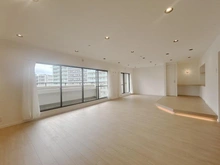 【神奈川県/藤沢市鵠沼東】東急ドエル藤沢ビレジ 1号棟 LDK＋小上がり：【約27.0帖】間接照明が特徴的です