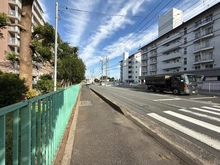 【神奈川県/高座郡寒川町一之宮】ソフィア茅ヶ崎 A棟 前面道路