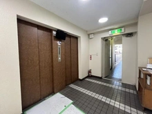 【東京都/杉並区堀ノ内】日商岩井第2方南町マンション 共用部：エレベーターホール