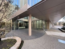 【東京都/新宿区西新宿】パークタワー西新宿 アプローチ