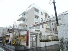 【東京都/新宿区北新宿】ロイヤルシーズン新宿柏木 外観