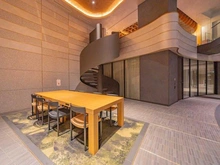 【東京都/渋谷区千駄ヶ谷】パークコート神宮北参道ザ・タワー 共用部：スタディラウンジ