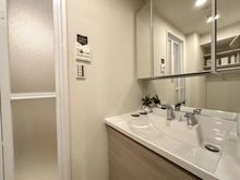 【東京都/渋谷区代々木】ファミールグラン新宿グランスィートタワー 洗面室