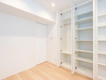 【東京都/渋谷区千駄ヶ谷】東久パレス神宮 洋室