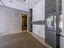 【東京都/新宿区西新宿】ラコント新宿セントラルパークアパートメント エントランス