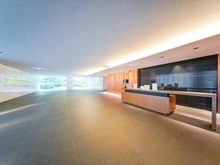 【東京都/新宿区北新宿】ザ・パークハウス新宿タワー 共用部：プライベートパークを望む「エントランスホール」