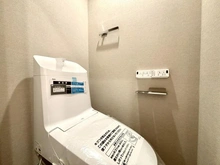 【東京都/新宿区新宿】第32宮庭マンション トイレ