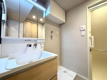 【東京都/新宿区新宿】第32宮庭マンション 洗面室