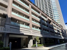 【東京都/新宿区富久町】富久クロスグリーンレジデンス 外観