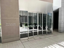 【東京都/新宿区富久町】富久クロスグリーンレジデンス エントランス