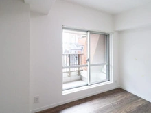 【東京都/新宿区西新宿】ハイネスロフティ 洋室