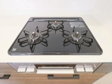 【東京都/新宿区西新宿】ハイネスロフティ キッチン：三口コンロ