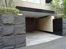 【東京都/渋谷区代々木】オープンレジデンシア代々木ザ・ハウス アプローチ