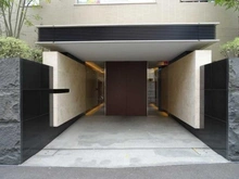 【東京都/渋谷区代々木】オープンレジデンシア代々木ザ・ハウス エントランス