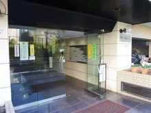 【東京都/新宿区新宿】グローイン新宿御苑 エントランス