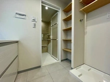 【東京都/練馬区中村南】アークスクエア鷺ノ宮 洗面室