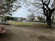 【東京都/渋谷区本町】日興初台スカイマンション  本町一丁目児童遊園地（現地より約300m）