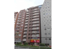 【東京都/新宿区新宿】シルバーマンション新宿 外観：写真中央