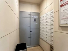 【東京都/港区六本木】オープンレジデンシア六本木美術館前 宅配BOX