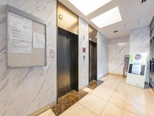 【東京都/新宿区西新宿】アイタウン・レピア エレベーターホール