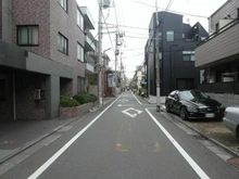 【東京都/世田谷区三宿】クレッセント池尻大橋 前面道路