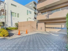 【東京都/世田谷区深沢】フォーリア駒沢公園パークサイド 敷地内