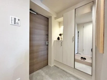 【東京都/杉並区和泉】イニシアイオ杉並和泉 玄関