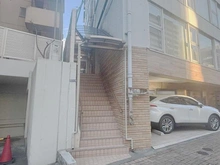 【東京都/新宿区西新宿】新宿ニューハウジング アプローチ