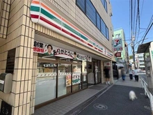 【東京都/渋谷区神宮前】THE COURT神宮外苑 セブンイレブン渋谷神宮前2丁目西店（現地より約370m）