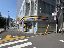 【東京都/渋谷区神宮前】THE COURT神宮外苑 ミニストップ神宮前2丁目店（現地より約200m）