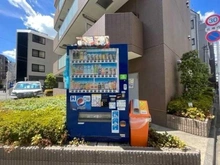 【東京都/新宿区山吹町】セジョリ江戸川橋 自動販売機（現地より約1m）
