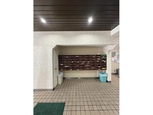【東京都/新宿区大京町】キングダム御苑 メールBOX