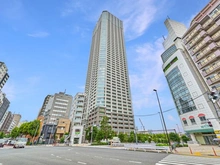 【東京都/新宿区富久町】冨久クロスコンフォートタワー 外観