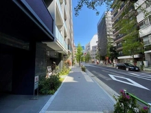 【東京都/港区新橋】リビオレゾン新虎通り 前面道路