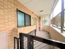 【東京都/渋谷区代々木】マンションアクロス代々木 玄関