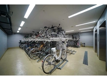 【東京都/新宿区西新宿】コンシェリア西新宿TOWER’S WEST 駐輪場