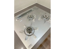 【東京都/文京区白山】グランスイート文京小石川 キッチン：三口コンロ