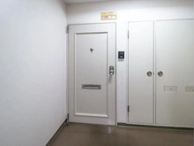 【東京都/三鷹市下連雀】朝日第2三鷹マンション 玄関