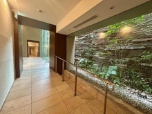 【東京都/渋谷区西原】グランドメゾン西原三丁目 アプローチ