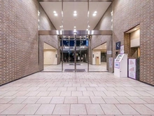 【東京都/西東京市芝久保町】パークウエスト東京イーストブロック C棟 エントランス