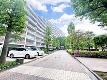 【東京都/西東京市芝久保町】パークウエスト東京イーストブロック C棟 敷地内