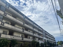 【東京都/西東京市ひばりが丘】クイーンズフィールドひばりが丘ハイム 外観
