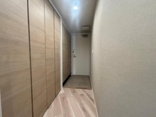 【東京都/西東京市ひばりが丘】クイーンズフィールドひばりが丘ハイム 玄関